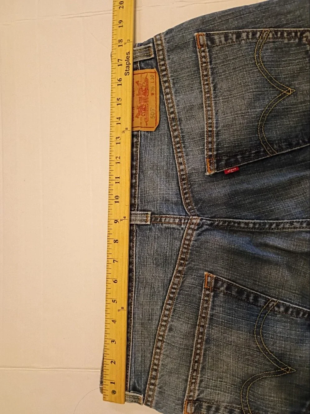 Levi's Men's Regular Fit Straight Jeans in Faded Blue Wash Sz 36/30